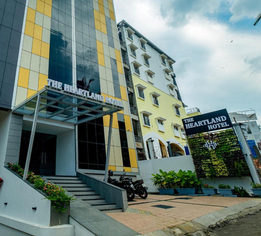 The Heartland Business Hotel, Trivandrum Thiruvananthapuram Buitenkant foto